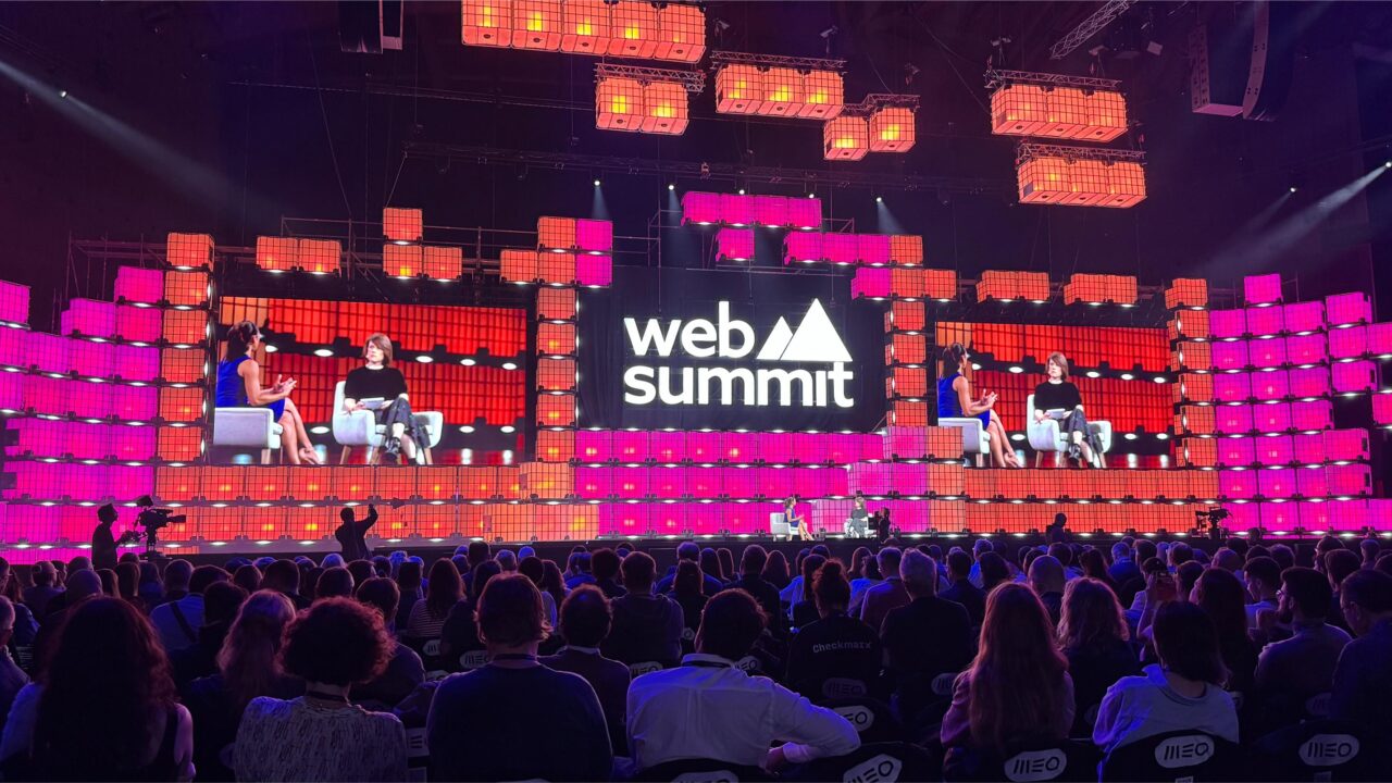 Šta je Web Summit 2025 poručio trgovcima: veštačka inteligencija preuzima kupovinu
